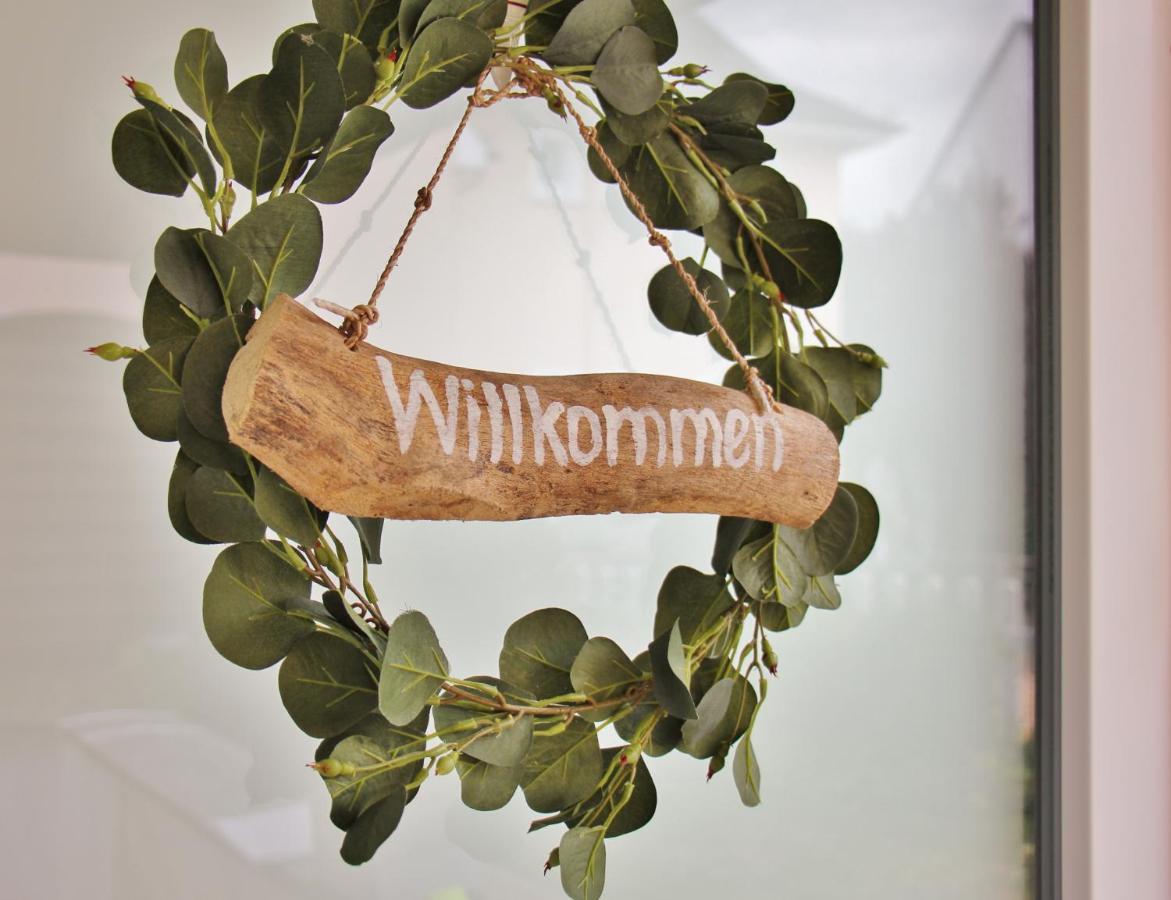 Ferienwohnung Am Rosenberg Daun Luaran gambar